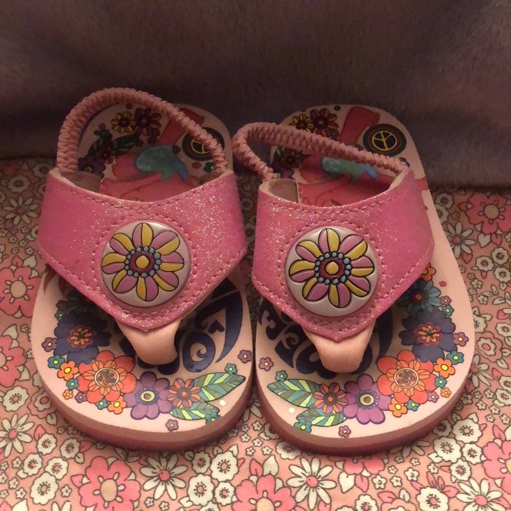 Poppy Troll Light-Up Flip Flops